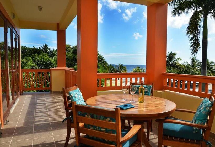 استراحتگاه The Villas At Cocoplum