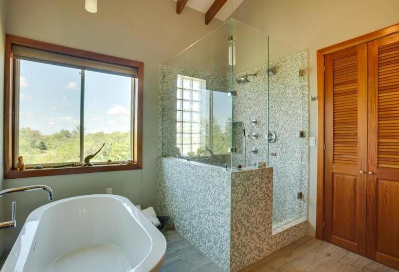 استراحتگاه The Villas At Cocoplum