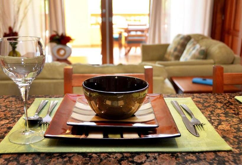 استراحتگاه The Villas At Cocoplum