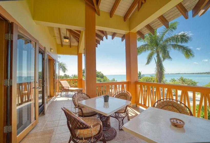 استراحتگاه The Villas At Cocoplum