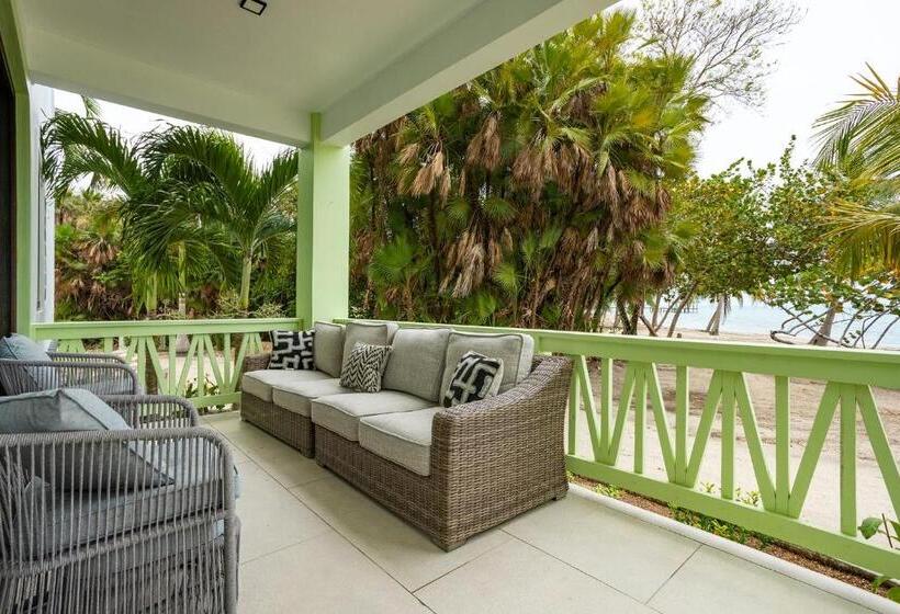 استراحتگاه The Villas At Cocoplum