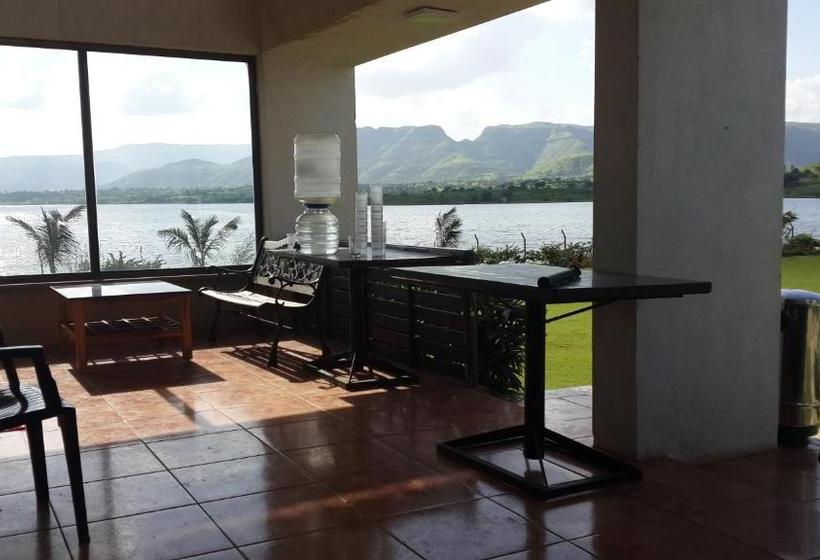 Savana Lake Resort