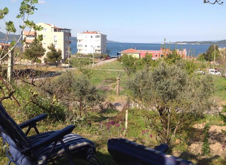 ユースホステル Big Garden Bahçeli Konak