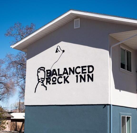 فندق صغير Balanced Rock Inn