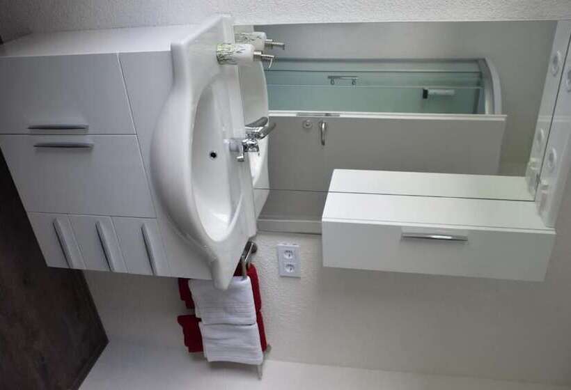 ユースホステル Harmonie Stüberl