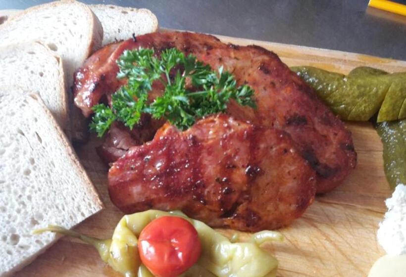 호스텔 Penzion Fantasy   Restaurant