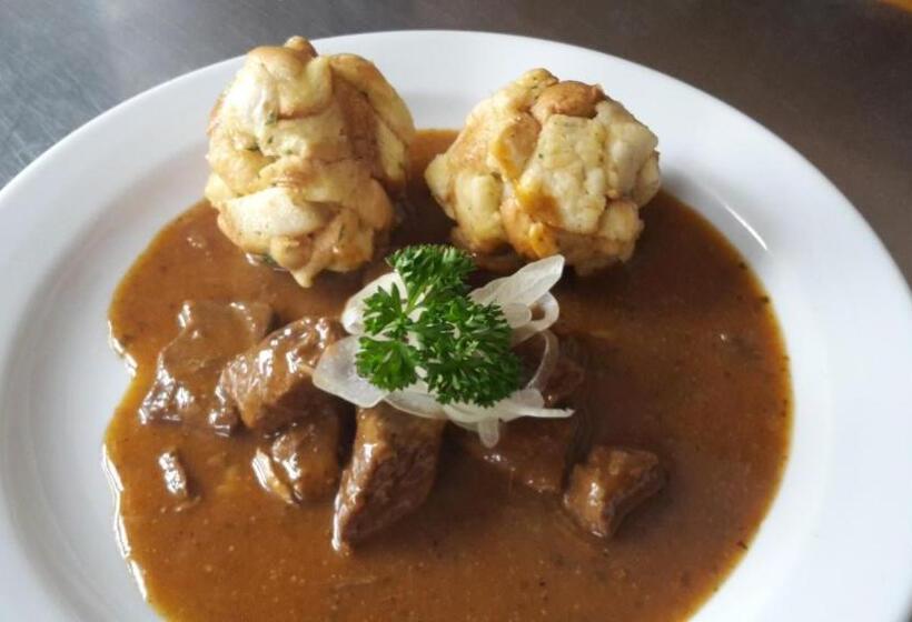 호스텔 Penzion Fantasy   Restaurant