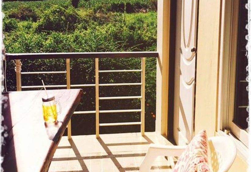 ユースホステル Thorfun Guesthouse In The Garden