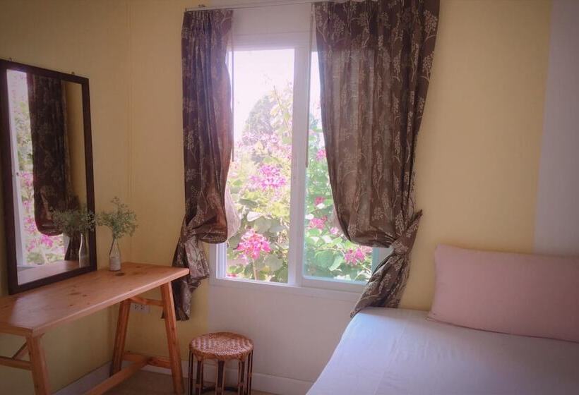 ユースホステル Thorfun Guesthouse In The Garden