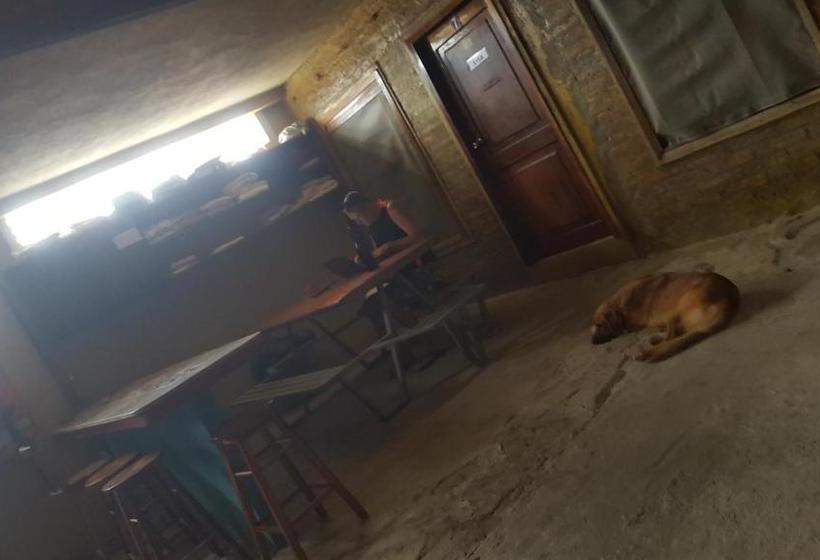 Hostel Hospedaje Dannita B&b