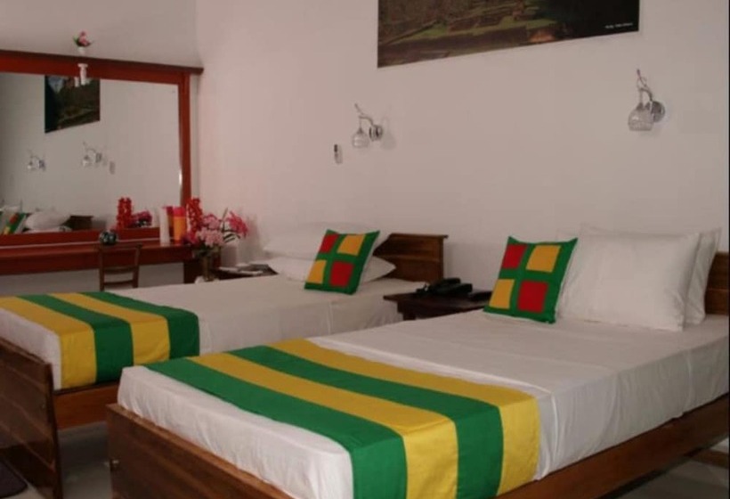 Acme Grand Hotel Habarana