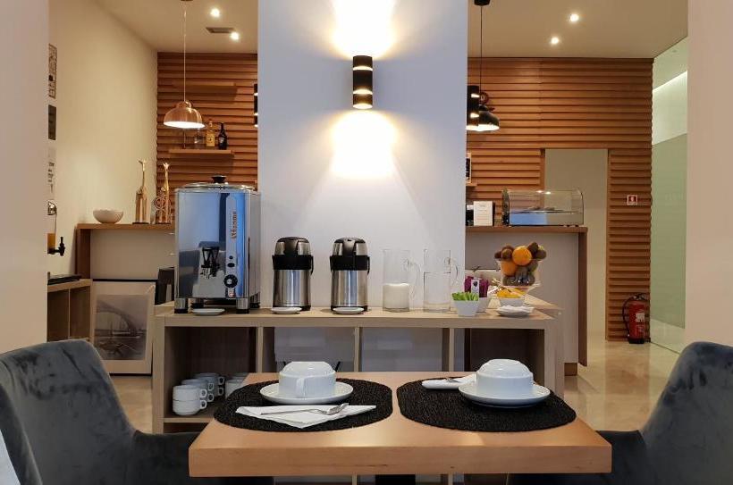 هتل Mystay Porto Batalha