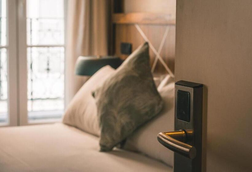 هتل Rossio Boutique