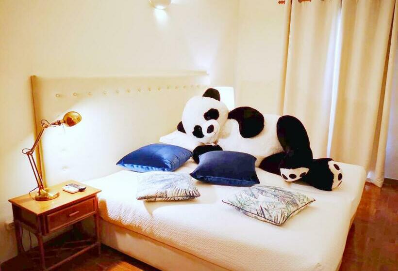 هتل The Blue Bamboo  Duna Parque Group