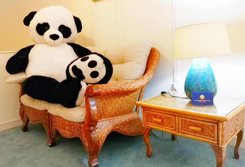 Отель The Blue Bamboo Duna Parque Group