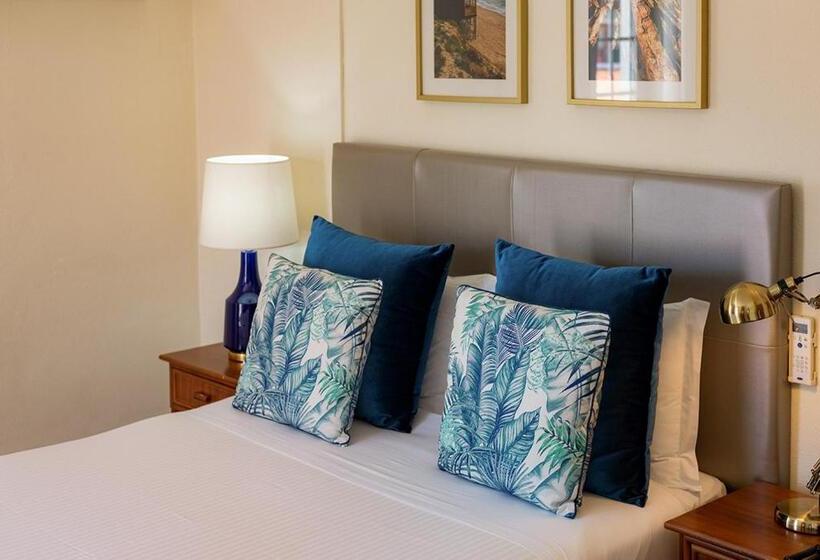 Отель The Blue Bamboo Duna Parque Group