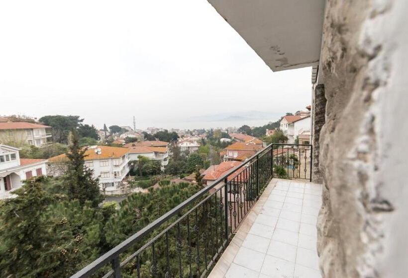 Büyükada Apart Hotel   Karadağ Apart