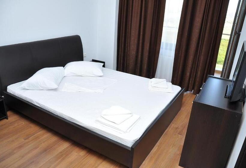 Mamaia Summerland Apartments