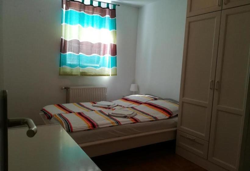 پانسیون Anna House