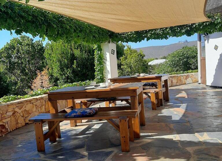 پانسیون Badger's Lodge