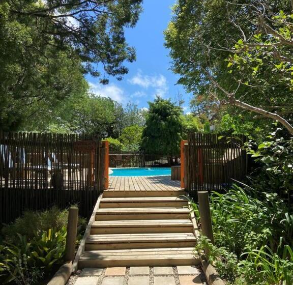 پانسیون Badger's Lodge