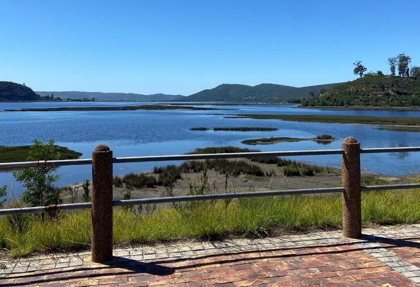 پانسیون Badger's Lodge