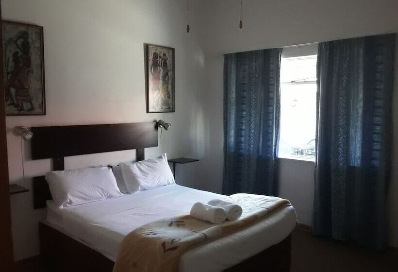 펜션 Boer And Brit Self Catering Guest House