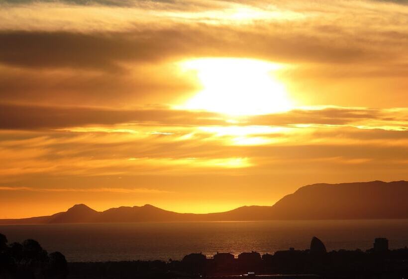 펜션 Capelands Wine Farm