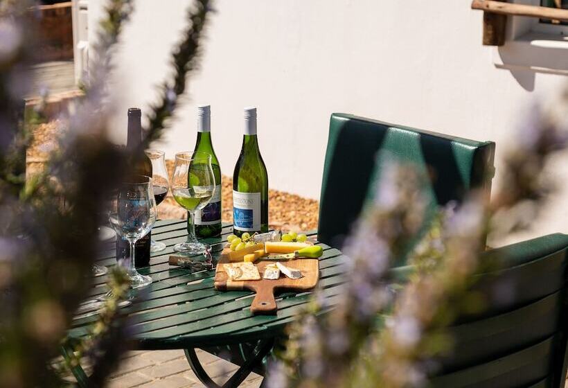 펜션 Capelands Wine Farm