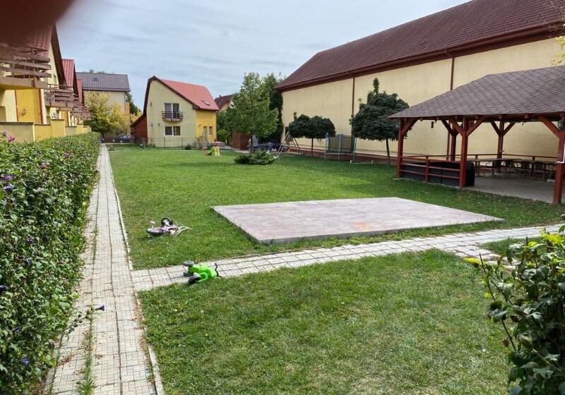 ペンション Casa Ardeleneasca