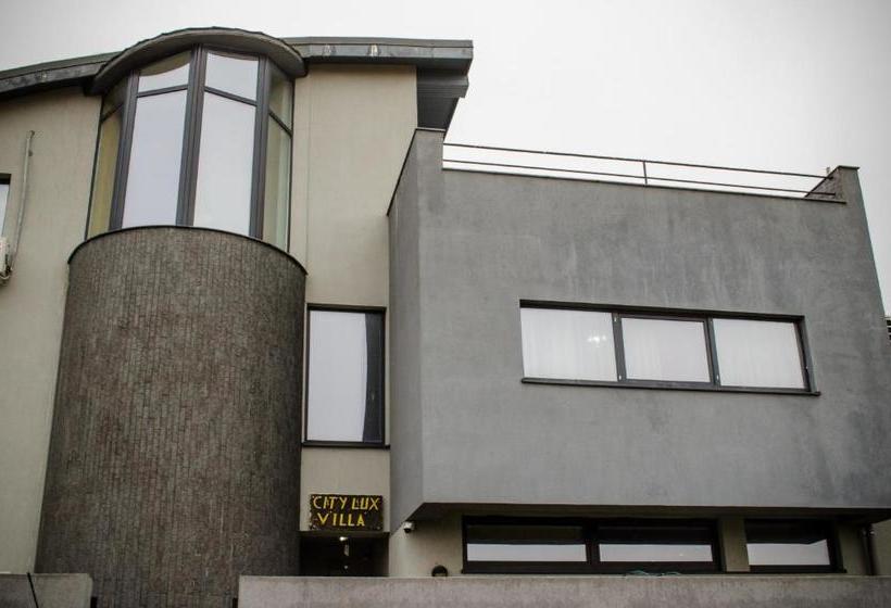 پانسیون City Lux Villa