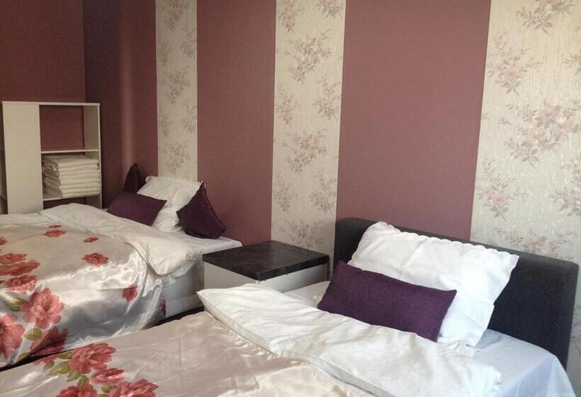 پانسیون City Lux Villa