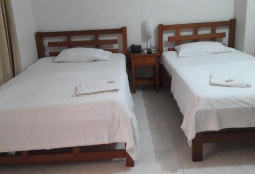 ペンション Comercial Neiva