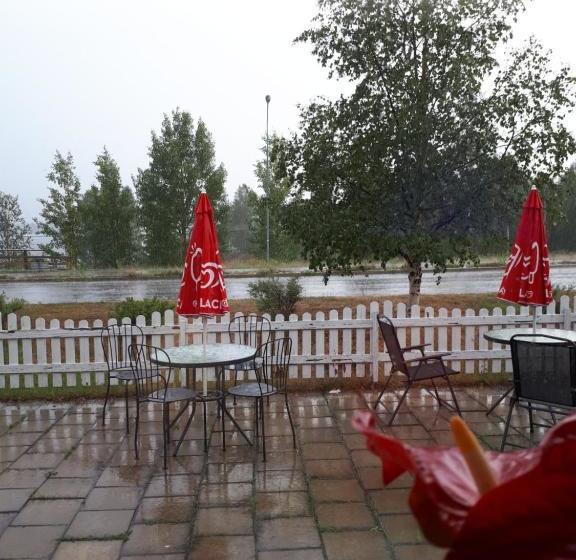 펜션 Dessans Café & Logi