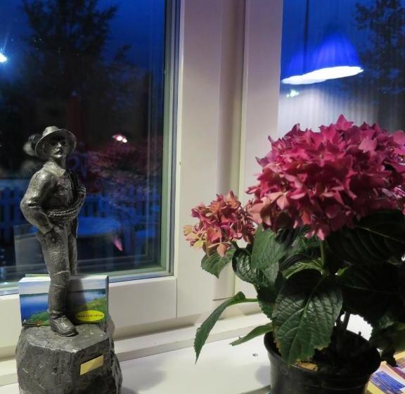 펜션 Dessans Café & Logi