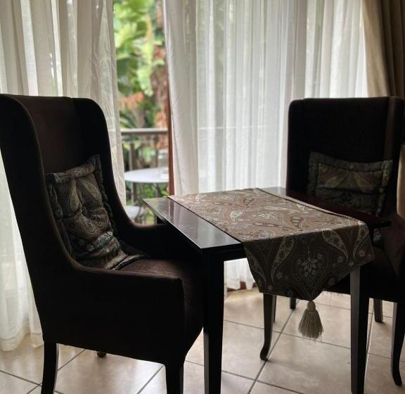 膳宿费 Fernivy Guest House