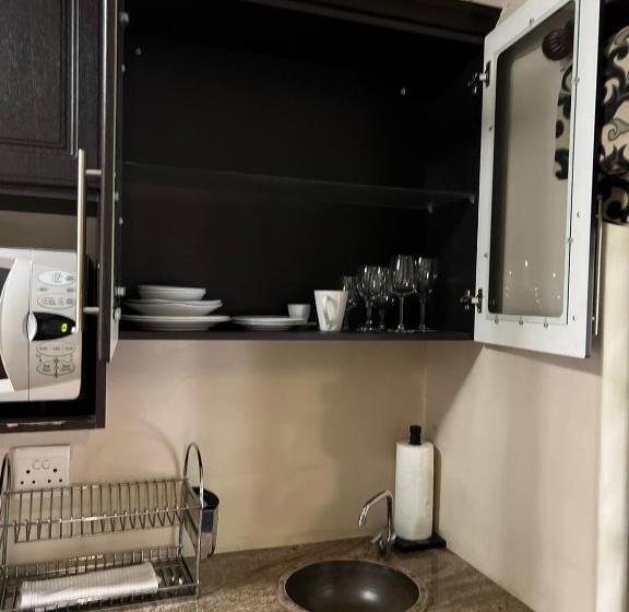 膳宿费 Fernivy Guest House