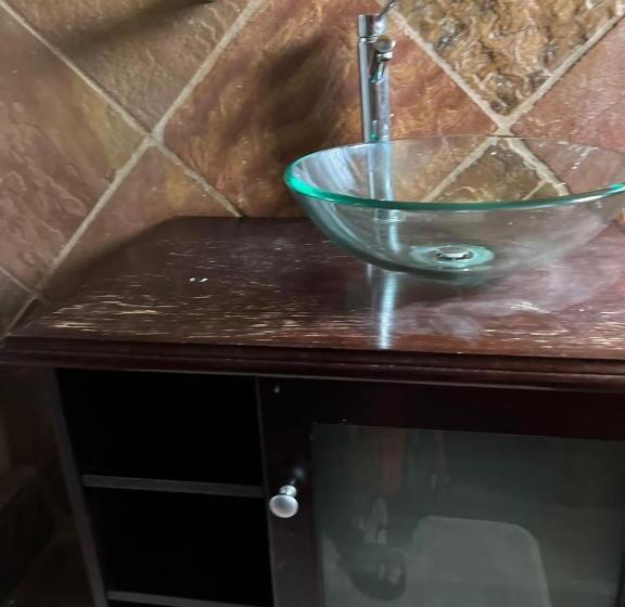 膳宿费 Fernivy Guest House