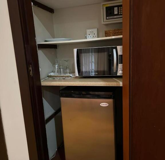 膳宿费 Fernivy Guest House