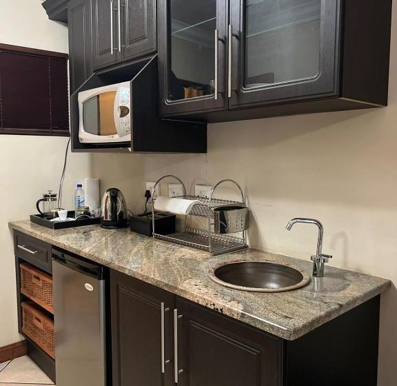 膳宿费 Fernivy Guest House