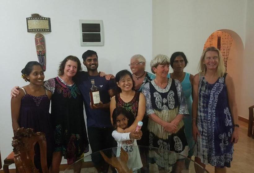 ペンション Guest House Basilea