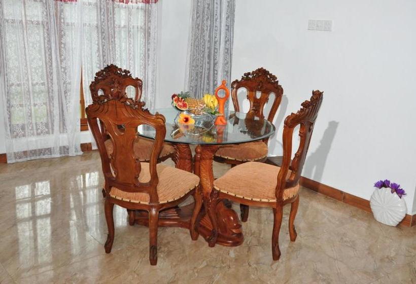 ペンション Guest House Basilea