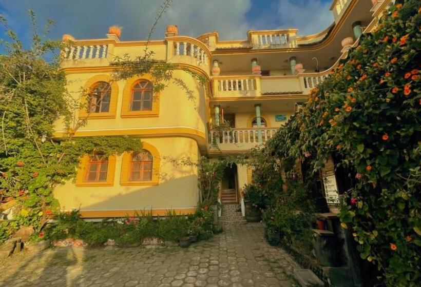 ペンション Hostal Curiñan