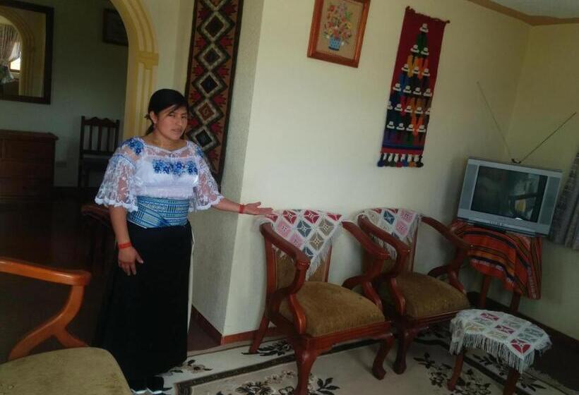 پانسیون Hostal Curiñan