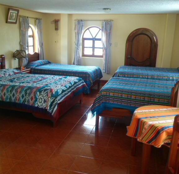 پانسیون Hostal Curiñan