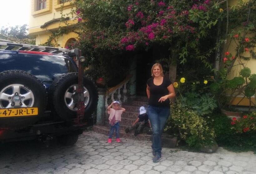 ペンション Hostal Curiñan