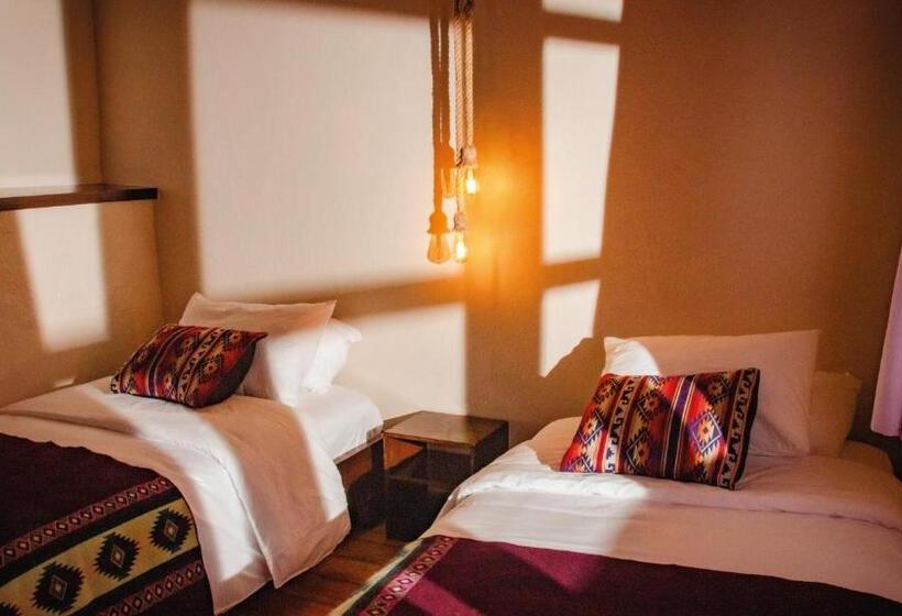 پانسیون Hostal Restaurant La Cigale