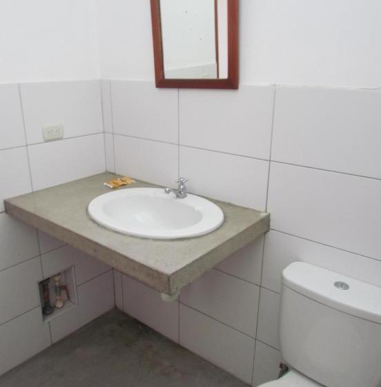 펜션 Huanchaco Hostal