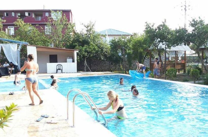 پانسیون Kvariati Grand Guest House