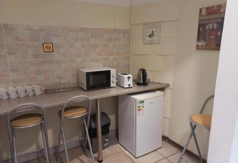 פנסיון Marula Gardens